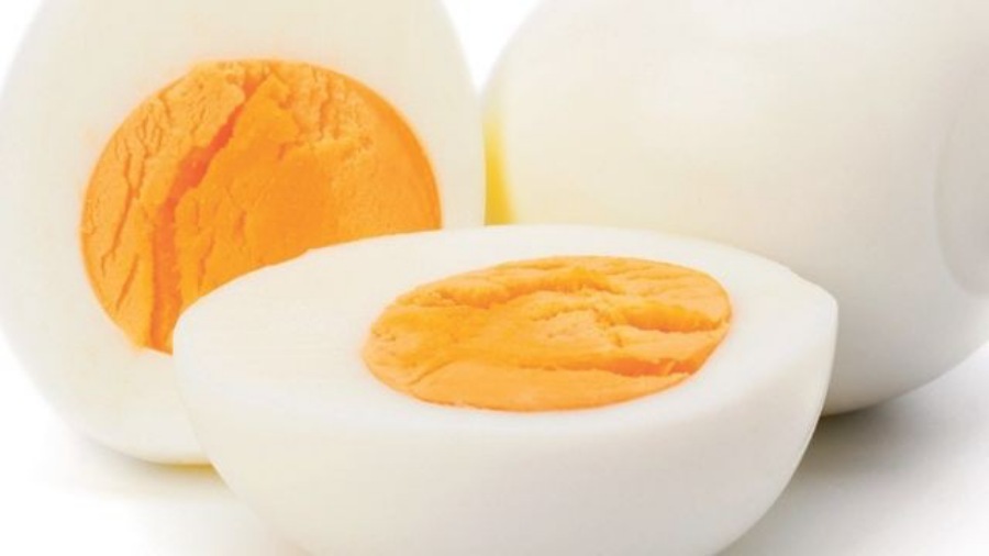 Vajíčka uvarené za 1 minútu? Dá sa to! Stačí si dať pozor na túto jednu vec a rýchle raňajky sú na svete!