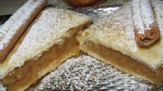 Šťavnaté jablkové řezy