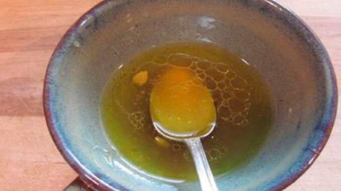 1 polévková lžíce olivového oleje 1 čajová lžička citronové šťávy