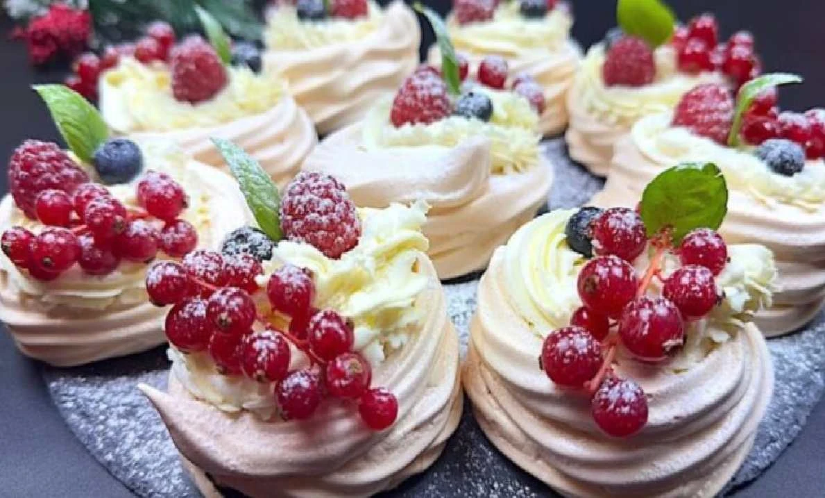 Mini pavlovy dortíčky